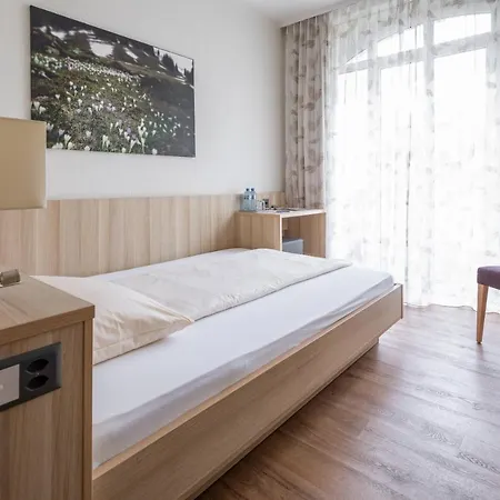 Loetschberg 3* Interlaken