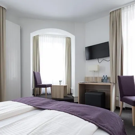 Loetschberg Hotel Interlaken